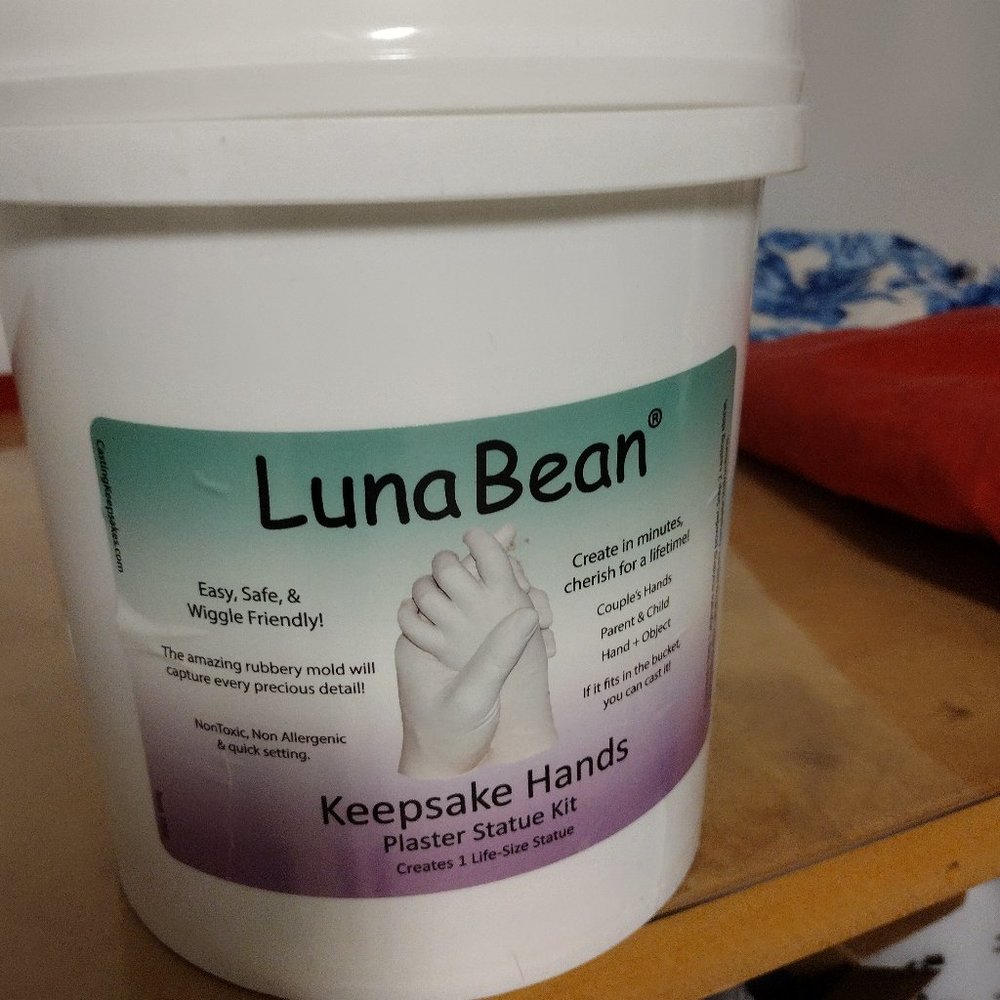Luna Bean Keepsake Hands sculpture kit